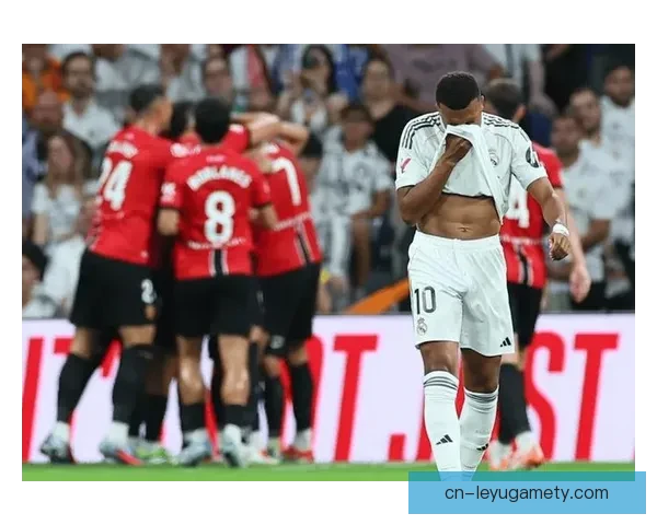 点球三响皇马八连胜登顶西甲